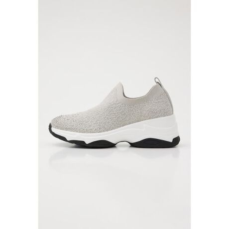 [^ԁF350IS149-9145]ySTACCATOԃXb|z\Ɖʊ̂闧̓IMIXjbgnɁAܐ敔ɂ̓Of[Vɑ召̃I[Xg[𑕏BtBbĝnCovfUC芴悢̃Xj[J[\[́A{[߂Ȃ̂ɋrʂґBV[YXŃfC[[Xɑ劈􂵂Ă܂B