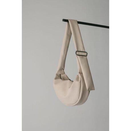 [^ԁF500IAS55-0521]Ȃ₩ȏĩtFCNU[ɔȂꂽX^~LlC̃}hobOBnh\ŃV_[ɂ΂ߊ|ɂł܂B