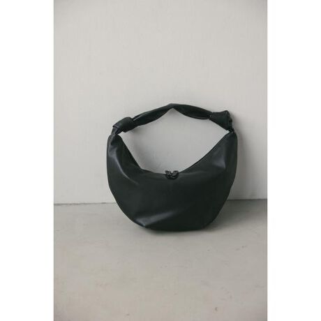 [^ԁF500IAB55-4141]Ô悤ȃVGbgɂƐĝɉ悤ɓރV_[obOB_炩ȃtFCNU[傫߂̃obOłn[h߂ȂۂłBƗeʂ̂ŁAו߂̕ɂ߂łBlXȃV[Ŏg₷VvŖÔȂfUCɎdグ܂B|Pbg2tB