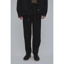 2タックテーパードパンツ