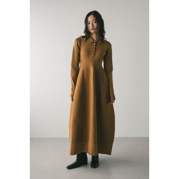 WEB/一部店舗限定』フォルムシルエットVネックリブワンピース