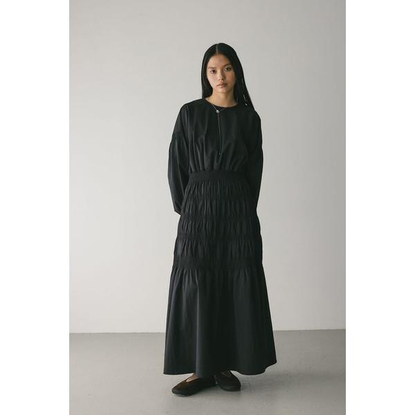 WEB/一部店舗限定』フォルムシルエットVネックリブワンピース