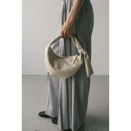 [^ԁF500IAB55-4151]g₷Ǝ̃tHɂ~jobOB[hAJWAAY߁AfC[ƗlXȃX^COɓ݂܂BĝɓޑfފƃnhdlłȂꊴvXĂ܂B