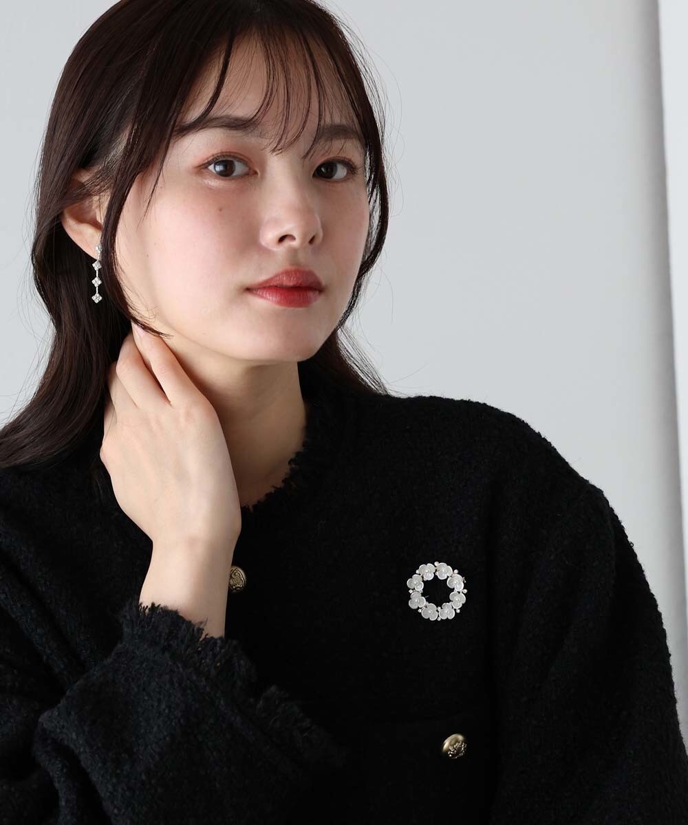 ホワイトフラワーブローチ ホワイトフラワーブローチ | ブルー