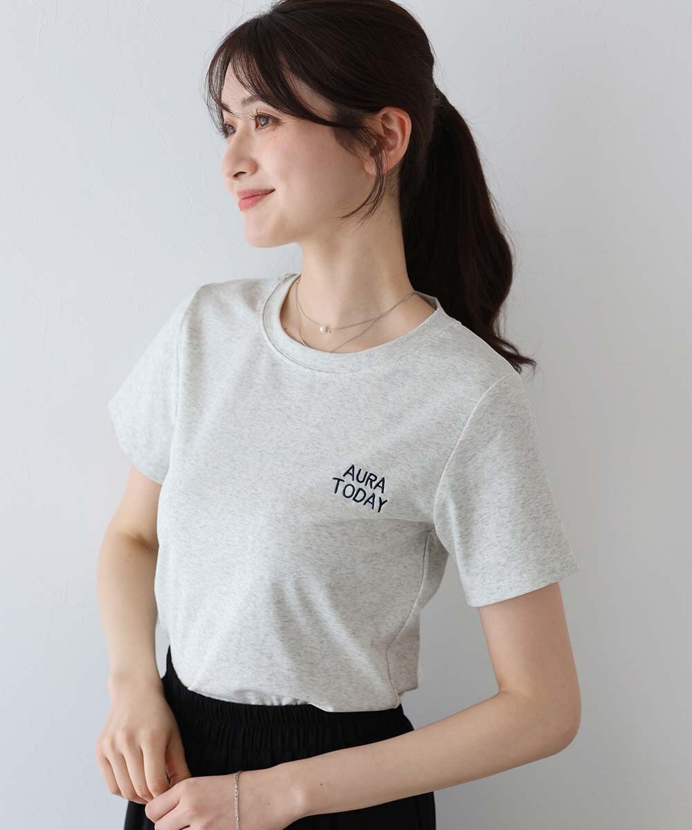 コーチ　ロゴ刺繍リボン柄Tシャツ オトナ女性に捧ぐ】CBロゴ刺繍リボンTシャツ（Tシャツ