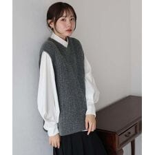 ケーブルオーバーニットベスト