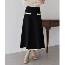 ブルーイースト(BLUEEAST)の金ボタンバイカラーニットスカート