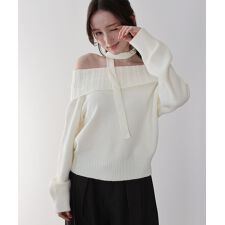 リボンタイ付きオフショルダーニット