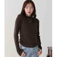 サイドタックハイネックニット