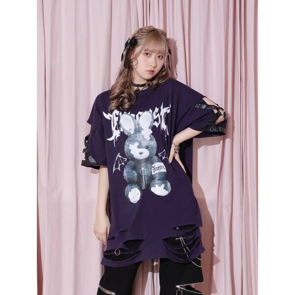 病みうさダメージオーバーユニセックスTシャツ | ノエミー(NOEMIE