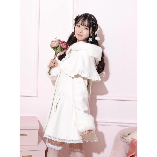 ドーリーフードケープフレアコート | ノエミー(NOEMIE) | マルイウェブ