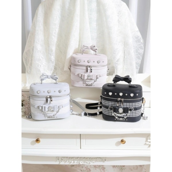 さきまるちゃんコラボ?キラキラバニティバッグ | ノエミー(NOEMIE