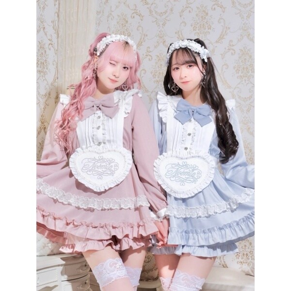 ハート刺繍エプロンワンピース | ノエミー(NOEMIE) | マルイウェブチャネル