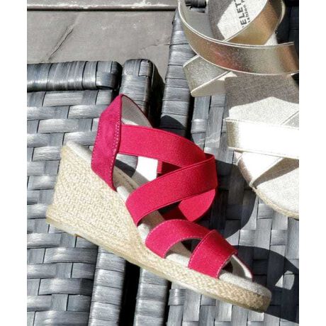 EGbW\[ŊyɃX^CAbvoT_Bb̃NXXgbvLk̂SŃtBbgQySnŉẴAEghAɂ߁ByfށETCYzS`LL4TCYWJBOꂪEGbW\[͋rʂ聝ɃNXXgbvőׂĂ܂S:22.5-23.0/M:23.0-23.5/L:23.5-24.0/LL:24.0-24.5ńÂ߈__ǍقȂ܂W[g\[gpĂ邽߁AV󎞂̂p͂B#REx^X