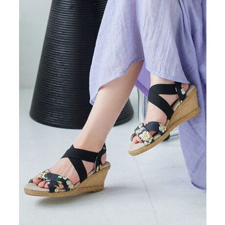 EGbW\[ŊyɃX^CAbvoT_Bb̃NXXgbvLk̂SŃtBbgQySnŉẴAEghAɂ߁ByfށETCYzS`LL4TCYWJBOꂪEGbW\[͋rʂ聝ɃNXXgbvőׂĂ܂S:22.5-23.0/M:23.0-23.5/L:23.5-24.0/LL:24.0-24.5ńÂ߈__ǍقȂ܂W[g\[gpĂ邽߁AV󎞂̂p͂B#REx^X