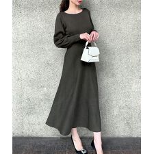 神戸レタス(KOBE LETTUCE)の[ 岡部あゆみさんコラボ ] フレアニットワンピース 選べる丈・選べるネック [E2920]