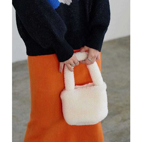 [^:B1518]͂fC[gɁBg₷x[VbNJ[ƍF̃u[4FWJByfށETCYẑt@[fށB}`̂ŁAX}z~jzȂǕKvŒ̉ו^ׂ܂B}Olbg{^Ō̂|CĝЂƂB#REx^X