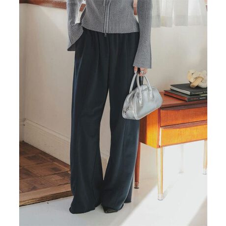 [^:M4193]ȂꂽlJWAX^Cɂ͌ȂXEFbgpcB̐؂ςȂfUC┲郋[YVGbgő݊̂{BeCXgTCY킸ǂȃX^Cɂޖ\͂łyfށETCYzI[V[Yg闠уXEFbgfށBr̃CoȂbNXTCWOȂZ^[V[cC\BR[hRŃTCY\ȃEGXg̓SdlŐSnKłgɂꂵv`TCYƂ2WJłB#REx^X