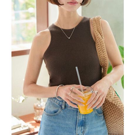 [^:N1190]wV[ȔX^Cɂ͌ȂAXgbvXBĝ̃CĂꃂ[hȏ炵\BCi[gɃC[hAlXȕ͋CŃX^COy߂m[XjbgłyfށETCYz_炩ȐLk̂jbgfށB{fBCɓރRpNgȃTCYȂDSńBgh̃V[gtHłǂȃ{g킹X^C悭L}AlwV[ȃbNXX^CoĂ܂B#REx^X