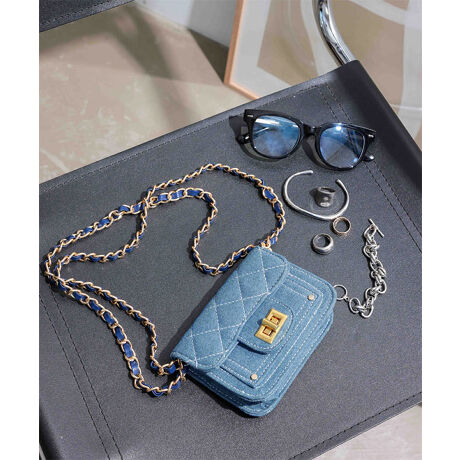 [^:B1619]RpNg`F[obOBLeBO{fjfނÂ悭JWA_EBǂȃX^Cɂ}b`AR[f̃ANZgɃANZT[oŎĂ~jV_[obOłByfށETCYzfjnɃV_[̓tFCNU[dlBȂd؂|PbgAO|PbgtȂ̂ICJ[h⃊bvȂǂƉוołg̗ǂBZJhobOƂĂAnYt[Ɋy݂Ƃo◷sȂǂɂ֗ȃghobOł#REx^X