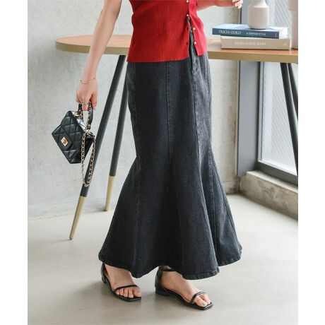 炵CAĝ߂̃fj}[ChXJ[gBقǂ悭n̂fjfނŁAG߂킸OV[Y񂹂̂|CgBɌĎRɍL}[ChCAr̃CꂢɌĂATVcXj[J[킹邾ŁAȂꂽlJWA܂ByfށETCYz^CgVGbgȂLk̂鐶nŒSn߂ɐݒ肳ꂽEGXgʒuŁArʂƂƂ܂Br̃CEȂ▭ȃVGbgŁAbNXȂꂢ̂́BȂ䊴ŁAłAXj[J[T_ƍ킹ăoX悭y߂ꖇłB#REx^X