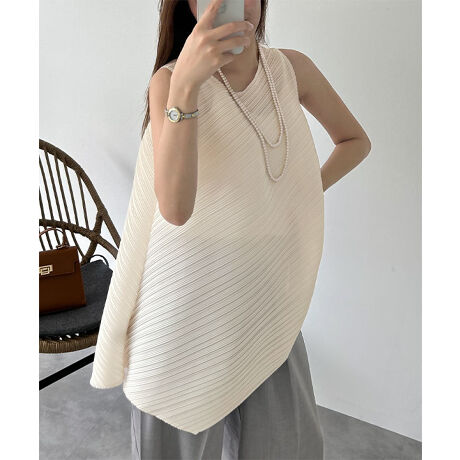 [^:C7522]ӂƍLACƃAVg[ȃVGbgAv[cuEXB@ׂɓ΂߃v[c_炩˂Aiȉ؂₩Ɨ̊o܂BAVg[Ȑ̃CAtF~jȈۂɂ肰ȂƃjAXvXBтɗhĕ\ςfUCŁAVvȂۓIȃX^CɁBs₨oAꂢ߃JWAɂ􂷂Al킢ꒅłByfށETCYzق̂VA[v[cnŉĂł܂Zĝ̃CEɂACVGbgŁAӂƑ̌^Jo[Ȃ茩Bv[ȃm[X[uŃJ[fBKHD₷̂|CgB̂ȂNV[ȒSnBⒷ߂̒́ACɂȂqbvCRɃJo[Ă܂B#REx^X