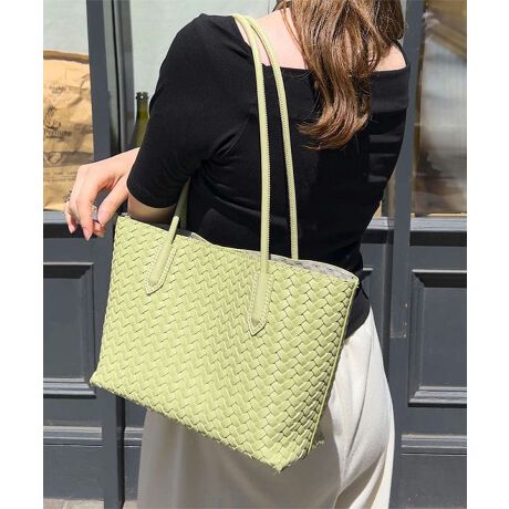 [^:B1633]҂ݍ݃fUC͂̃|[`tbVg[gobOBƂ̃XNGAtHŁAוX}[gɎ[Bt̃|[`ŏƐłAgQłBȂ₩ŏiȃbVfނgpAtďH~V[Y킸􂵂Ă閜\ACełByfށETCYzڈȏ̎[͂͂ŁAz500mlybg{gAĂ~߂|[`ȂǁAig̃ACe܂܂B|₷OnhŁAfC[͂A][g◷sV[ɂ҂Bt̃|[`́ARX⏬܂Ƃ߂Đł邿傤ǂTCYłB#REx^X