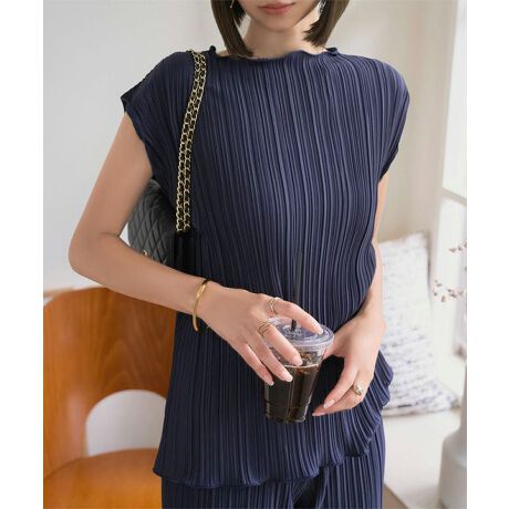 [^:C7592]VbNȑl͋̕Com[XuEXB̊̂郊uv[c\Lɒf؂₩BL~sTyȂǂ̃Ci[gɂd󂵁Afނ̃pcyM4261zƍ킹ăIVȃZbgAbvX^Cył܂yfށETCYzv[cH{̃jAXgbvXB̂y₩шۓIȕ\vXBĝ̃CJo[ȂAEgX^CXbLĂ`jbNgbvXłB#REx^X