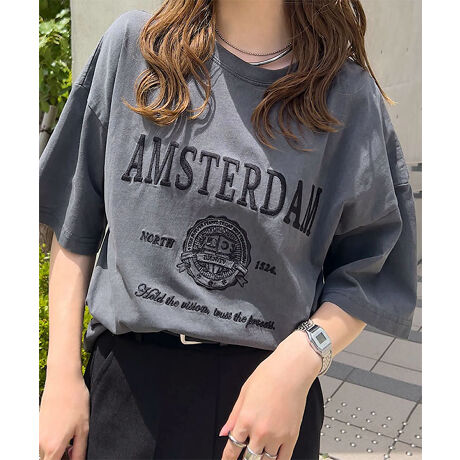 [^:C7589]ȂꂽJWAoSTVcBԂ̃JbWhJɂՂƂ\ʊ킢SfUCA򂹊̂郔Be[WCNȐF̃Svg3ނpӁBsOgH{ubN͌Ò̂悤ȕ͋Cy߂܂yfށETCYzȂ݂̂RbgfށB𗎂ƂhbvV_[ł芴̂郉tꖇŃT}ɂȂVGbgBCi[gł肰ȂANZg킢lJWAgbvXłB#REx^X