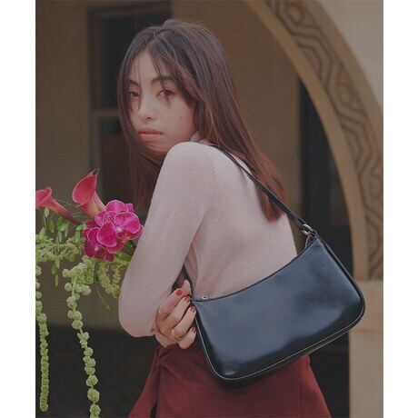 [^:B1632]肰ȂJ[u`tHۓIȃz[{[obOBאg̃V_[XgbvɃX^CbVȃXNGAtHnTȓsIȕ͋CɁBVvȂ玝ő݊ghobOłyfށETCYzBe[WCNȕ炵tFCNU[fށBX}[gȃtHȂו̏o₷Aڈȏ̎[͂́BV_[xgtŎ񂰁AA΂߂ŎĂg̗ǂnhobOłB#REx^X