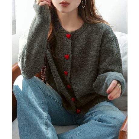 [^:C7640]tg̃n[g{^ANZgɂȂAljbgJ[fBKBƂ̂ۂƂVGbgƏ_炩ȑfފA炵̒ɗvX܂BÂ肰ȂAꂢ߂ȃX^COɂ}b`BHDƂĂ͂A{^𗯂߂ăvI[o[ɒĂy߂閜\ACełByfށETCYz悢ƂcRpNgȃVGbgŁAؚꖇB̃fUCRȔoAӂƂ߂̑炵Y܂B܂Jo[钅ŁApcɂXJ[gɂ킹₷oXB̂ӂ芴ƃũnAق̂ÂlX^Cdグ܂B#REx^X