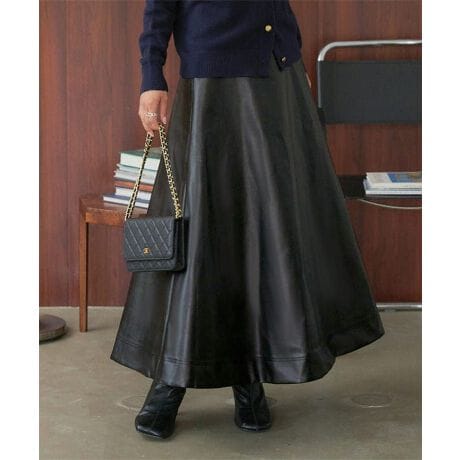 [^:M4262]iȃcڂ䂭AtFCNU[tAXJ[gB_炩ȃtAVGbg炵ĂA}bgȃtFCNU[Â悭}Ă܂BEGXg͂ƂfUCŁAgbvXClɂȂAX^CAbvʂiƉ؂₩˔Al̃[h[uɂ҂̈ꖇłByfށETCYz܂͂ƌAɌĂȂ炩ɍLtAVGbgAr̃CEɂ̌^Jo[ɂnCEGXgfUCŎRƋr𒷂Ă܂Bƒ̂䊴ŁA܂ŏiȈۂɎdオ̂|CgBꂢ߂JWA܂ŕL񂹂AACełB#REx^X