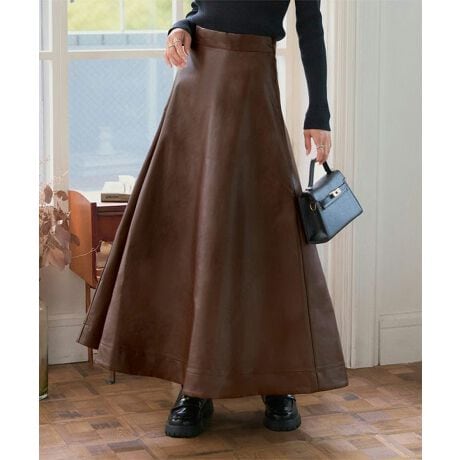 [^:M4262]iȃcڂ䂭AtFCNU[tAXJ[gB_炩ȃtAVGbg炵ĂA}bgȃtFCNU[Â悭}Ă܂BEGXg͂ƂfUCŁAgbvXClɂȂAX^CAbvʂiƉ؂₩˔Al̃[h[uɂ҂̈ꖇłByfށETCYz܂͂ƌAɌĂȂ炩ɍLtAVGbgAr̃CEɂ̌^Jo[ɂnCEGXgfUCŎRƋr𒷂Ă܂Bƒ̂䊴ŁA܂ŏiȈۂɎdオ̂|CgBꂢ߂JWA܂ŕL񂹂AACełB#REx^X