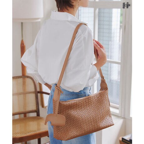 [^:B1645]҂ݍ݃fUCȂꂽۂ^Aۃ`[t̃obO`[tV_[obOB}`̂ŌڈȏɎ[͂AfC[gɂ҂łBO\ȃ`[؂₩ȃANZgƂȂAVvȃfUCɒ悢ghƍvXBIEIt킸LR[fBl[gɃ}b`AG߂V[I΂􂵂ĂDGACełByfށETCYzz|[`ȂǂoɕKvȃACe[\B|Pbgtŏ̐₷AobO̒gƐ܂BV_[Xgbv͒\B肪󂭂̂ŁAʋ΂ʊwAItBXV[͂Ax̂o◷sȂǗlXȃV[ŉKɊ􂵂܂B#REx^X