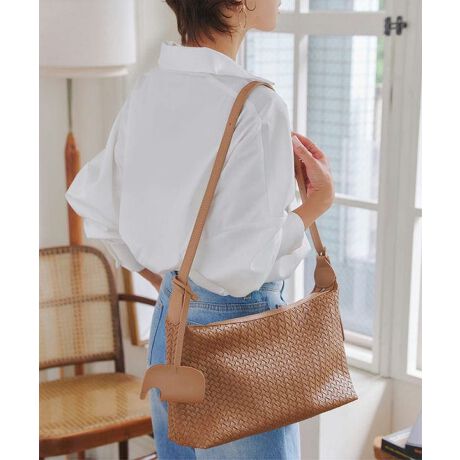 [^:B1645]҂ݍ݃fUCȂꂽۂ^Aۃ`[t̃obO`[tV_[obOB}`̂ŌڈȏɎ[͂AfC[gɂ҂łBO\ȃ`[؂₩ȃANZgƂȂAVvȃfUCɒ悢ghƍvXBIEIt킸LR[fBl[gɃ}b`AG߂V[I΂􂵂ĂDGACełByfށETCYzz|[`ȂǂoɕKvȃACe[\B|Pbgtŏ̐₷AobO̒gƐ܂BV_[Xgbv͒\B肪󂭂̂ŁAʋ΂ʊwAItBXV[͂Ax̂o◷sȂǗlXȃV[ŉKɊ􂵂܂B#REx^X