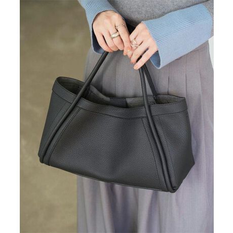 [^:B1649]VbNȏi͂̃|[`tg[gobOB{ȉVGbgghCNȕ\ɎdāAR[fI΂ȂVvȃfUĆBA΂߂AnYt[ŎĂV_[xgtłyfށETCYzLYڗɂ\ʊ̂\tgȍfށBXNGAtHŏoꂵ₷וՂ[łTCÝB|[`傫߂Ȃ̂Ŏ[Ad؂ɂ𗧂ZbgACeł#REx^X