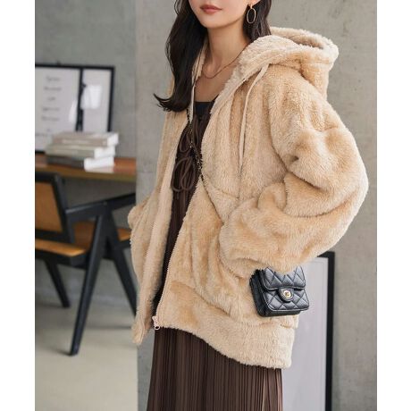 [^:K1383]yʂŕۉɂꂽt@[t[Xp[J[BƂڂAHD邾ňCɃV[Y[h𔭊B܂łۂB`jbNŉƑ̌^Jo[˔t[fB[p[J[łByfށETCYzSn悢_炩ƌy͂̃t@[t[XfށBƂI[o[VGbgȂꂽtoNV[ȃ[hoBƂŊȒPɂł̂ŉCɂfC[ɂg܂B#REx^X