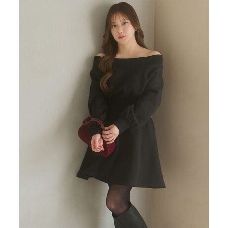 [^:E3502]lCCtGT[yVR{zACeBiƃbNX𗼗NуItV_[s[XB߂̃EGXgʒuŃX^CAbvʂґBfReYɌĂItV_[ŃwV[ȔɈByfށETCYzӂ݂ƒĝ闠NуXEFbgfށB~j̓tAXJ[gŃtF~jȈۂɁBO̓^CgVGbgɃobNXbg{lJWAoĂ܂Bt߂ȂvZꂽVGbgŁAꂩ̋G߂ɖłȂꒅłB#REx^X