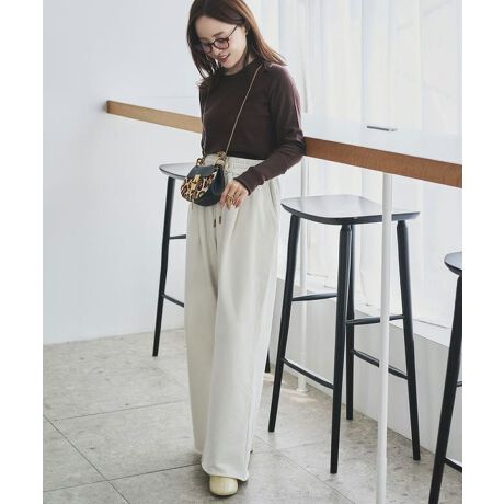 [^:M4214]JWAȈۂ̃XEFbgpcɁAîfBe[Ƃꂢ߂ȃVGbg|킹ACeBbNXSnȂAX^COœgyOoA^E[X܂ŕL􂵂܂BVvłȂAǂꂽۂ^fUCŁAR[fBl[g̕LĂꒅłB_炩KȑfފŁAXgXt[ɒp܂ByfށETCYzNёfނgpA炩ȔGƉBLkɂDĂA₷AbNX̂钅Sn͂łBKxȌ݂Ōy₩ȂÂVGbgJWA}ۂɎdオ܂Bł̃PAȒPŁAfC[Ɏg₷_Bv`MAM2TCYWJŁAg̕ɂoX悭p܂B#REx^X