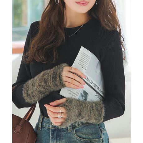 [^:N1261]H~X^Cɂ͌ȂujbggbvXBtBK[z[t@[ꂽgh̃fBeB[fUCŎ茳ۓIɉoBrX`FWAxXgȂǂ̃Ci[gŃC[hX^Cɂ劈􂵂ĂN[lbNjbgłyfށETCYzXgb`ujbgfނɂӂӂȃoCJ[̃VM[t@[݂̂\ɁB悢tBbgn̂VGbgɈď炵ȂꖇBItBXX^CfC[R[f܂ŕL񂹂J[WJłB#REx^X