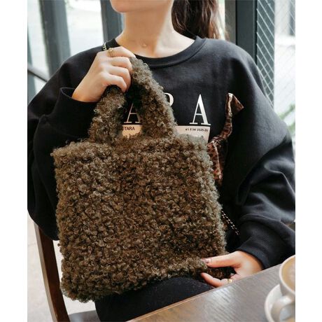 [^:B1625]lCCtGT[yYuumiR{zt@[obOBv킸GꂽȂӂӂ̃{[ŁAŋGߊƂȂꊴvXBVvȃR[fCɉ؂€A~̂C߂Ă܂BǂȃX^COɂޖ\ŁA~̃[h[uɂЂƂĂACełByfށETCYzڂ̓RpNgłAzEX}zE|[`܂֗ȃTCYBɂ̓t@Xi[t|Pbg܂2̎[A萮łĒU炩ɂ̂|CgłBfC[R[f͂A~̂o◷sAqɂ􂷂闊obOłB#REx^X