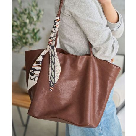 [^:B1643]Ȃ₩ŌytFCNU[ɁAXJ[t̃ANZgYg[gobOBVvȃfUCȂAłȂꊴoĂDGACełBXJ[t͎O\ŁAV[ɍ킹ăVvɂ؂₩ɂAW݁BfC[͂Aʋ΁EʊwE}U[YobO܂ŕL􂷂g[gobOłByfށETCYz500mlybg{gⒷzA|[`܂ł܂pIȃTCYB}`L߂ɐ݌vĂ̂ŁAוłSłBŃRpNgȂ̂ŗsȂǂ̎^т₷̂|CgZ傫JԌŉו̏oX[YɍsA|Pbgtŏ̐₷dlB|₷̒ŁA~̌AE^[̏ォłKɎĂ̂|CgłB#REx^X