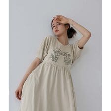 スパンコール刺繍ワンピース