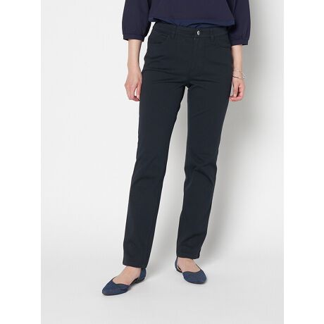 RpNgȃcCgDŃXgb`₷T|Pbg̃e[p[hpcBȂ̃i`ȃ^b`ƃ|GXẽn^ꂵɂfC[ȃ{ǵAǂȏ̃gbvXƂDȃoX܂BAC{[AlCr[ACgO[̍킹₷3FWJłB