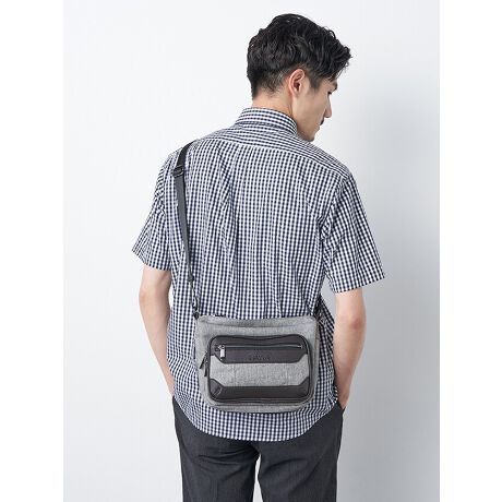 W̃|GXegp~jV_[obOBiȃtFCNU[ŐؑւvXBLxȃ|PbgAeʒ߂̃}`ȂǁA@\[BJWAȈۂ̃RTCYŁA^тɕ֗ȃACeɁB