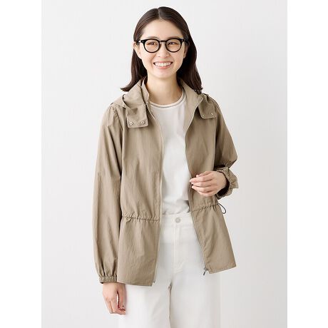 iC^t^fނ̃t[htu]BtɊ􂷂yGA[̂AE^[łBEGXg̓MU[񂹂dlɂȂĂāA⑳AEGXgؑւɂMU[{tF~jȃfUCBt[h͎O\AH|CgłB