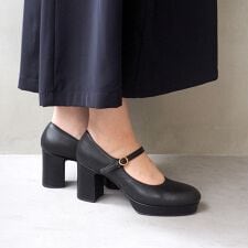 ［スタイルアップ］厚底ストラップパンプス