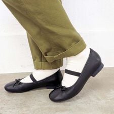 ［25秋冬新色あり］軽量｜ストラップバレエシューズ