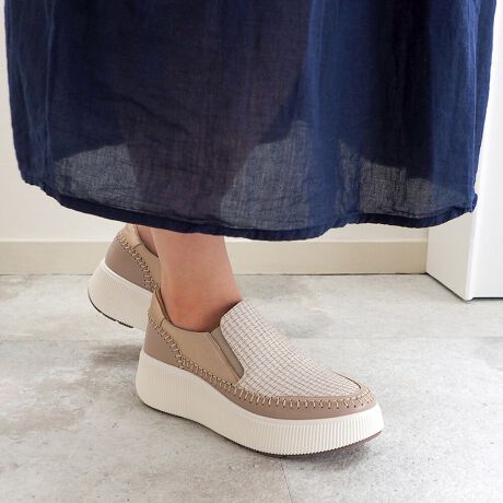 [^:1310259]ȂXeb`Xb|lČXj[J[́AȂ炵fނJ[IсAɂ̓uhIWi\[ŃJWAՂɁBR̎̃Xeb`ȂǁAdANZgvXAƂ͈ႤӂꑫɁB̃JbvC\[ɋɌ\[ŃXgX̂ȂSnBg킸ɂƗCyBbLł₷߂̃TCYłB₷̃|CgEXb|fUCŎg킸XbƒEE̊gDCŎwEꁕJbvC\[łӂӂACeڍׁfށF@ہ~vYFǑF3.5cmq[̍F5.5cm