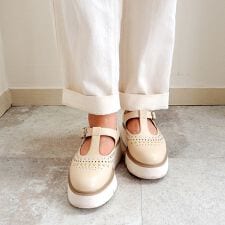 ［25春夏新作］軽量｜Tストラップシューズ